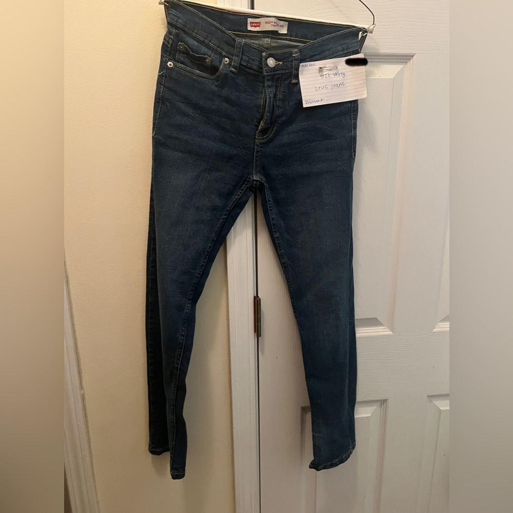 Boys Levi’s jeans size 14 regular
